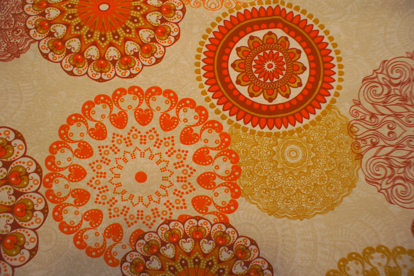 Mantel de Mesa Mandalas Salmón
