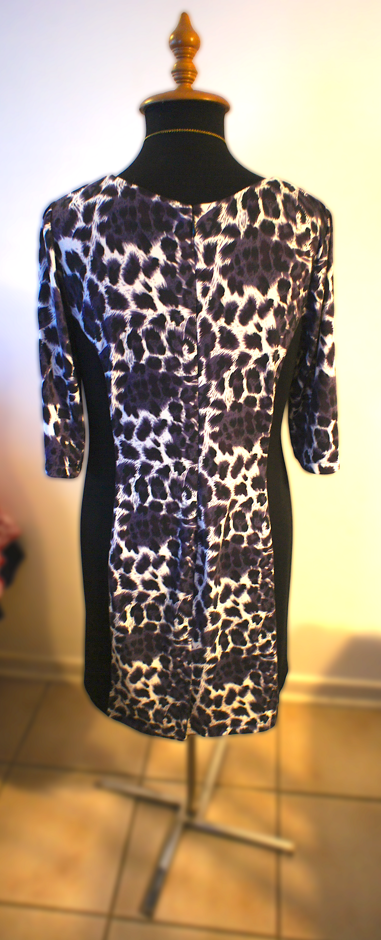 Vestido de Noche Manchas Violetas