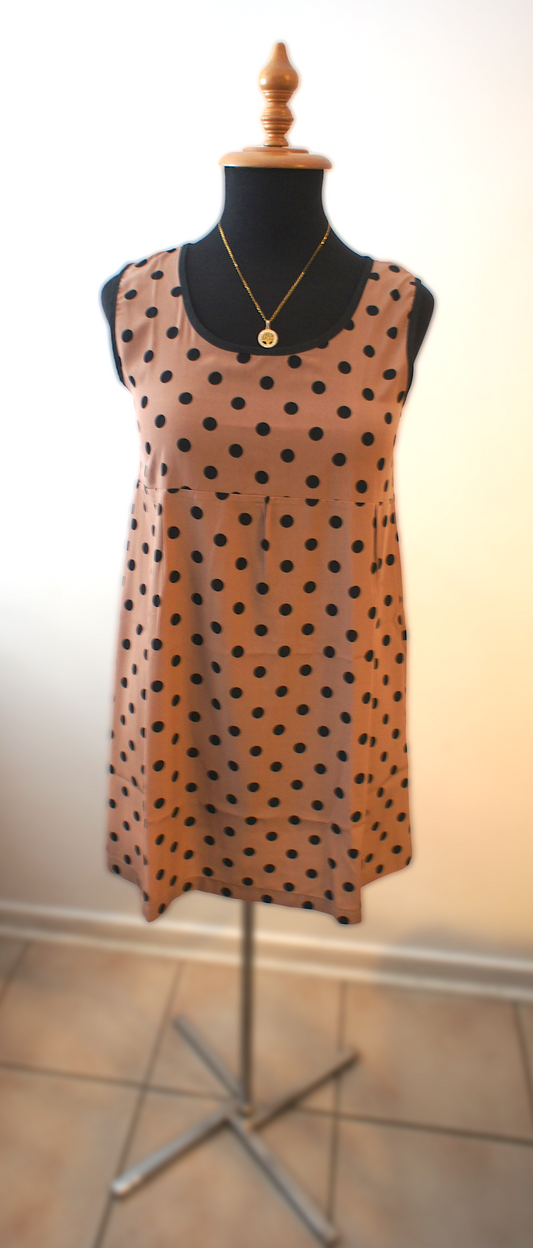 Vestido Café con Lunares Negros